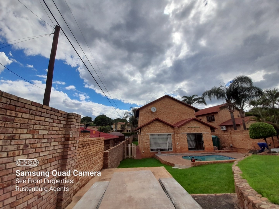 4 Bedroom Property for Sale in Safari Gardens North West